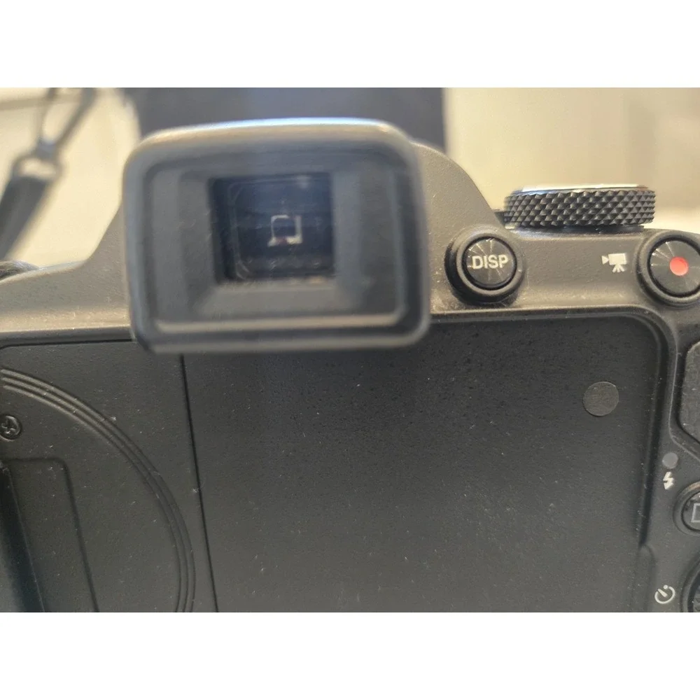 NIKON Coolpix P520 Digital Camera Black for PARTS/REPAIR - Black